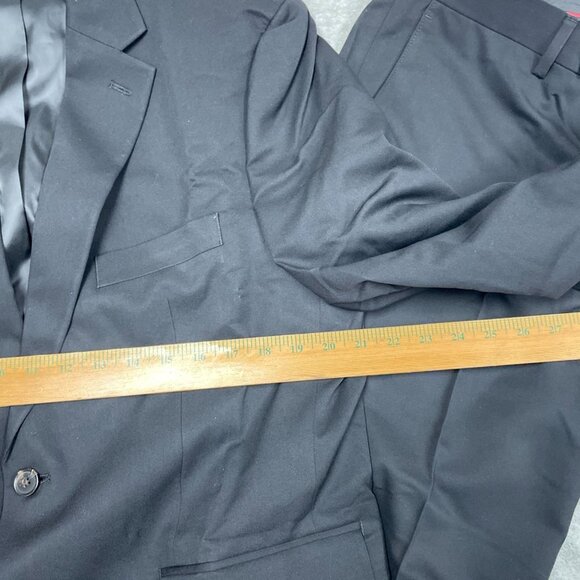 Chaps Black Two-Piece Suit Set Jacket 42S Pants 34Wx30L a1195 - Picture 4 of 9